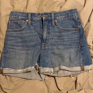 Madewell High Rise Denim Shorts in Malden Wash